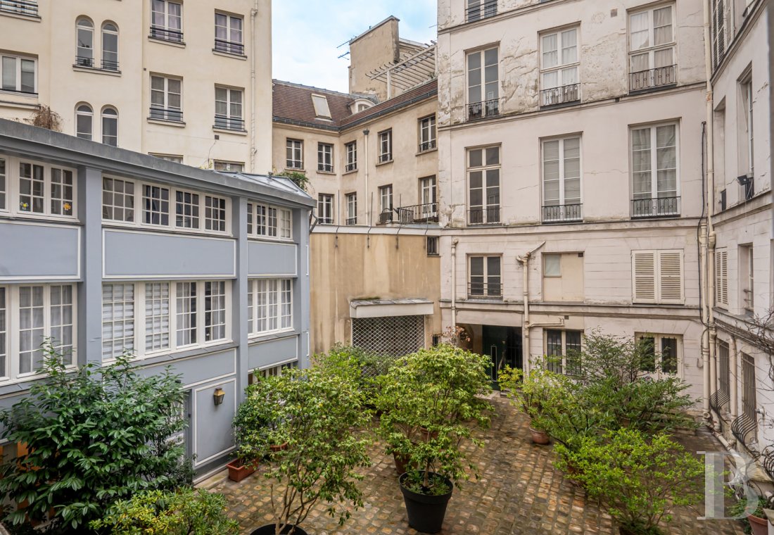 A vast apartment set around a garden in Paris, between Boulevard Saint-Germain and the Seine - photo  n°25